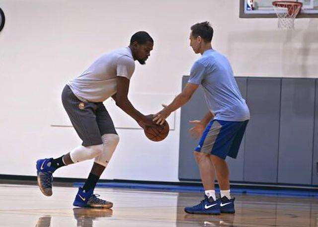 他身披国米 他身披国米