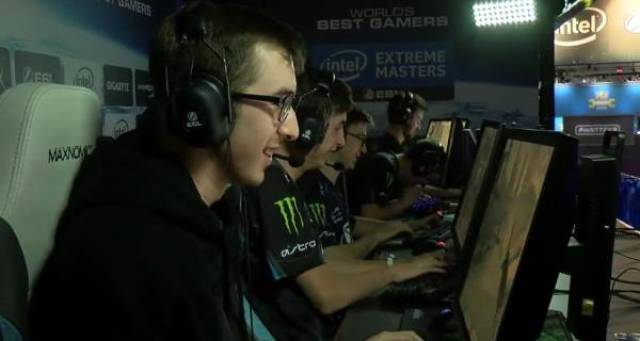 迅速确立了 迅速确立了