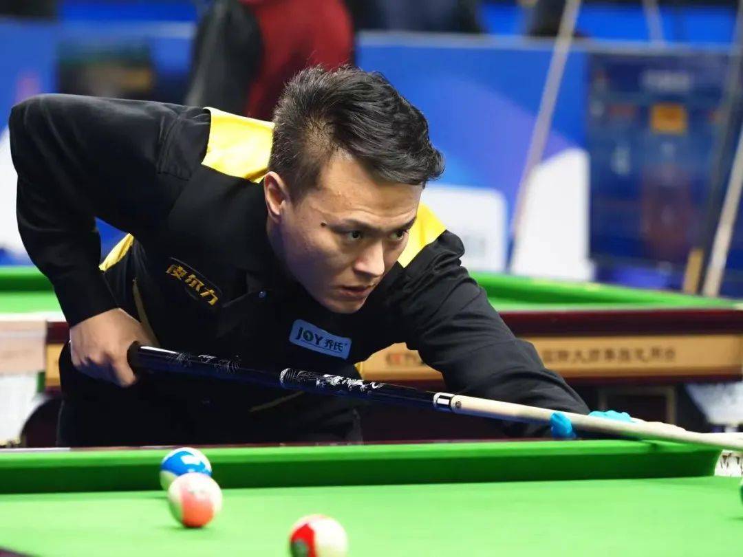 仅显示了他 仅显示了他